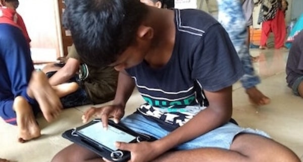 Tablets for government schools in Maharashtra