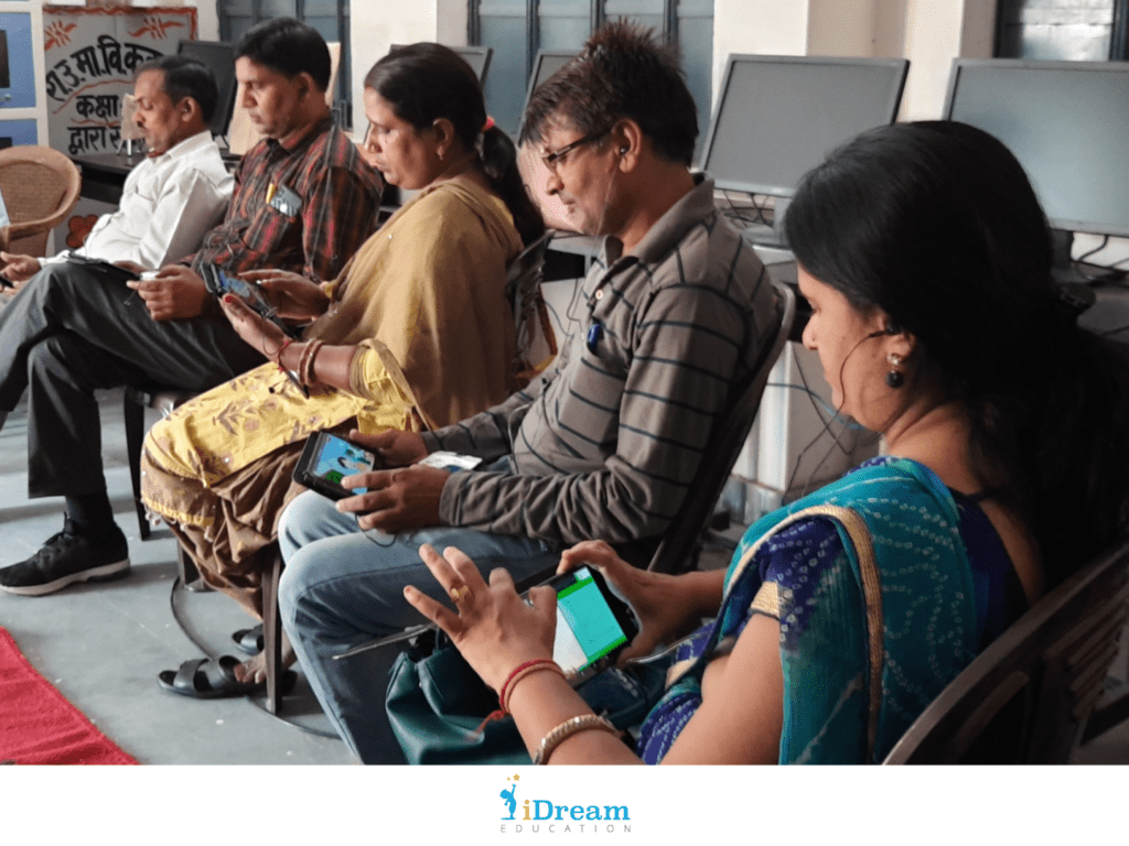 Teachers From the Government School Of Bhiwadi using Tablets From the iPrep Digital Library