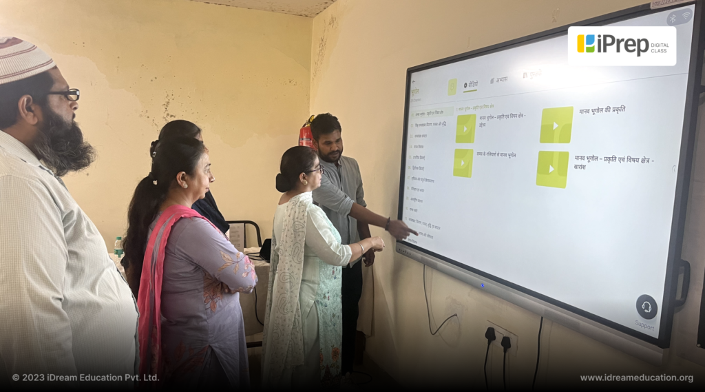 Teacher training on using iPrep in Nagar Nigam Smart Class Project in Saharanpur, UP by iDream Education