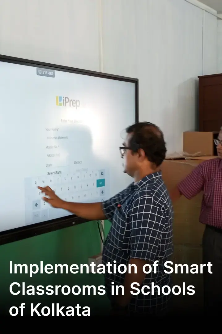 Image of a smart classroom in a school in Kolkata set up in collaboration with the Smile Foundation by iDream Education.