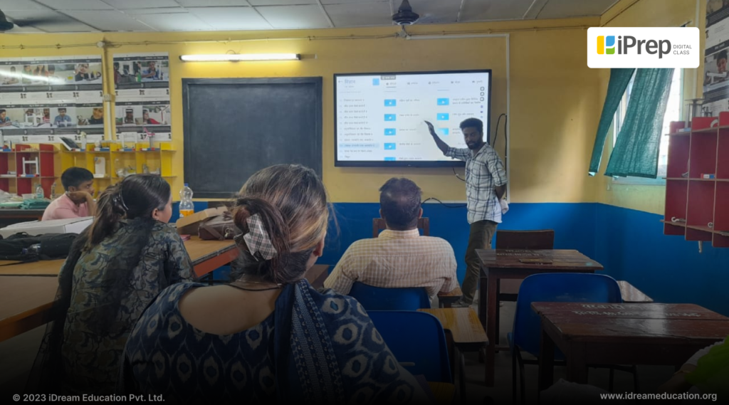 Teacher training session in Kolkata, West Bengal, showcasing the use of iPrep, a digital class (smart class) setup by iDream Education.
