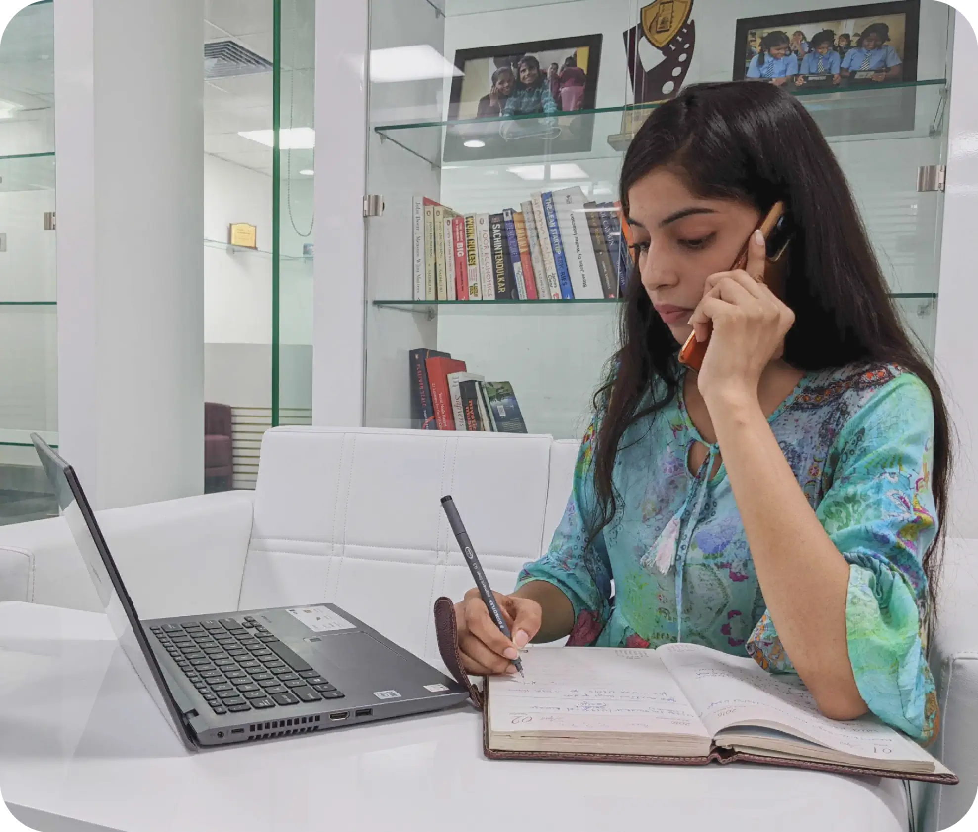 An image from the iDream Education team, a trusted smart class solution provider in India with in-depth smart class training and support