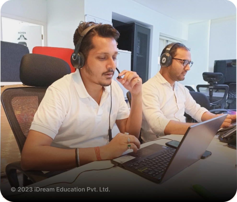 An image from iDream Education staff, a reliable Digital learning Solutions provider for Digital Learning in India
