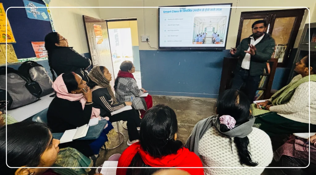 Smart class teacher training session at learning centres in Gurugram