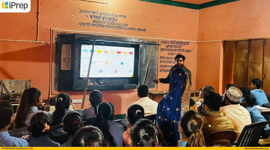 Experiential teacher training session on smart class LMS and digital content for Bihar Board schools in Sitamarhi