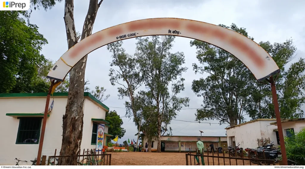 Tribal school of Daltonganj Jharkhand with digital learning setup
